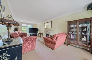 Lounge- click for photo gallery
